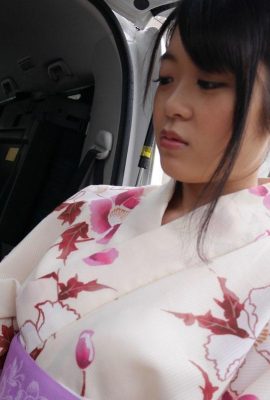 Shy little wife in kimono(23P)