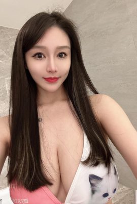 The white and tender figure “babe 09.14” has an enviable temperament and beautiful face, all kinds of hot tits (19P)