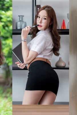 Thai schoolgirl’s beautiful butt is worth whipping(14P)