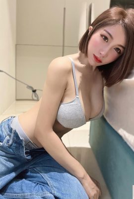 From a hot perspective, “Zhan Wanyi.Maggie”‘s devilish figure exudes ultimate temptation (38P)