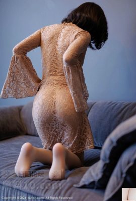 Goddess Xu Lizhi Booty’s sexy light-colored dress with ultra-thin flesh silk shows off her graceful figure in a seductive photo (27P)