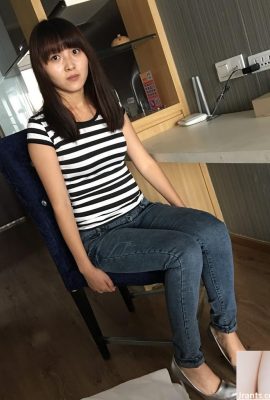 Chinese Model Collection) Private photos of pure-looking girl Coco (88P)