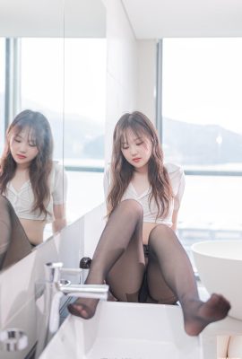 (Sia from 0}) Korean girl’s white and tender legs are so hot that it makes people imagine (34P)