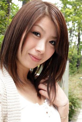 Kato Tsubaki: Married Woman Date Outdoor Dating with a Beautiful Mature Woman (67P)