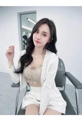 Hot body “Jia Jiaer” hidden round and beautiful breasts (20P)