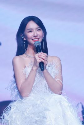 “Jang Yahan Kimi” pops up with both breasts and falls at a glance (18P)