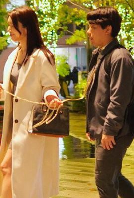 Togawa Nami: A woman at the port area who has too much money and sexual desire, a hard cock that can’t ejaculate… (21P)