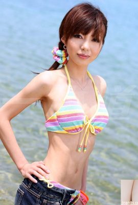 Sakurako: Gravure Idol Vol.057 I had sex on the beach for the first time (13P)