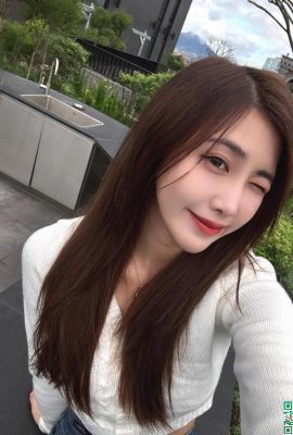 “Ni Zihan” can’t hide her sexy look, and the more she looks, the more she gets angry (20P)