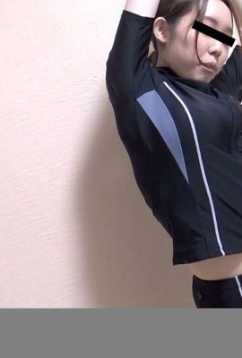 Minegishi Yoko: Big breasts overflowing from a swimming pool (21P)