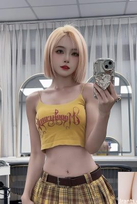 Slim figure is so tempting that “Momo” and fair skin complement each other (10P)