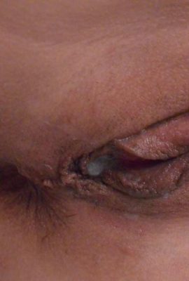 A temperamental wife with long hair and a macho lover went in and fucked her in front of her. (48P)