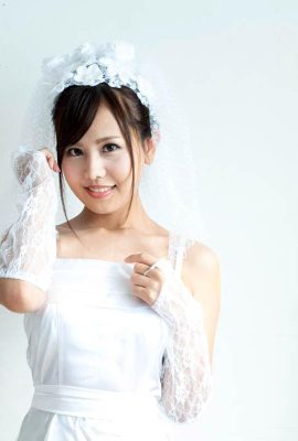 A sacred feeling and lewd wet pussy ~ Aoi Emi (20P)