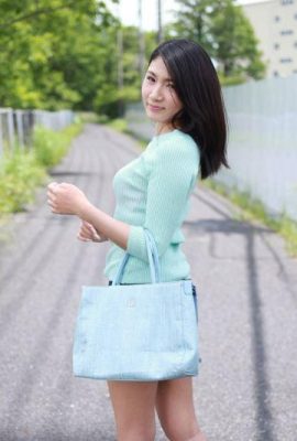 Wife and daughter Sawa Risa can only serve her vibrator (19P)