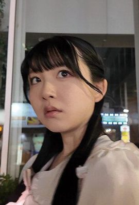 Mashiro Fuwari: A female standing college student with a secret report on why she stands in the evening! Makotoshi