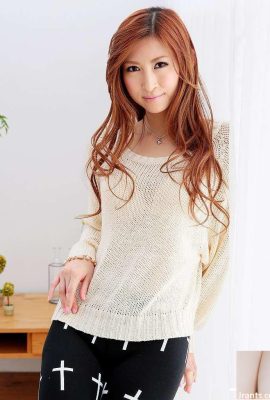 “I want to lick my whole body all over” Aisaki Reira (30P)