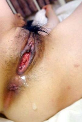 Looking at a very feminine mature woman makes me want (16P)