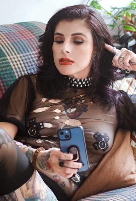 [Suicide Girls] May 19, 2025 – Daphnep – Bright Darkness [59P]
