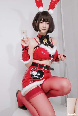 Pretty face “Silver 81” has an amazing figure (10P)