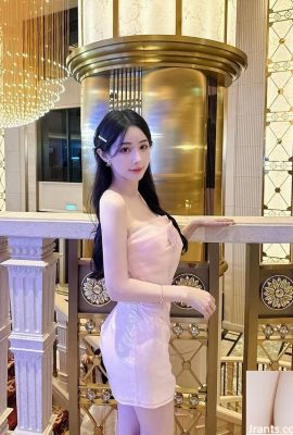 Live broadcast of the pretty girl “Ula” has a hot and beautiful breasts under her sweet face (10P)