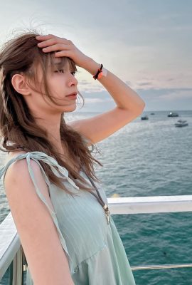Naturally beautiful “Vivi Linzhi Clothes” The best white and tender elders are unbearable (10P)
