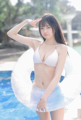 Sexy little horse “Yuanyuan” conquers men’s sight of water droplets and tender breasts extremely tempting (10P)