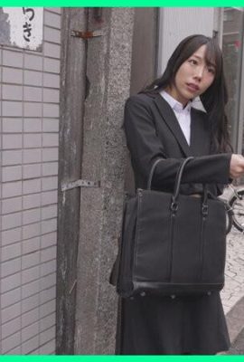 Ozaki Erika: Do you want to smell it? Unwashed, sweaty feminine smell 3 Ozaki Erika (21P)