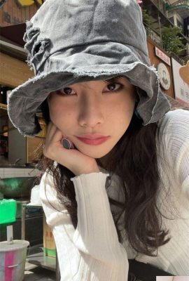 A female netizen I met on FB ~ It’s super hot! (20P)