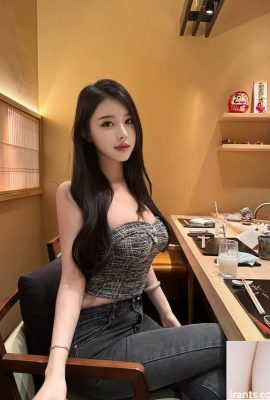 “Sooxiiy” ​​Sweet and seductive little demon (11P)
