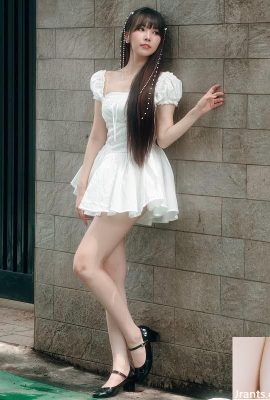 The seductive and sexy “Kiyomi Hyunhyun” is simply a visual critical strike! (10P)