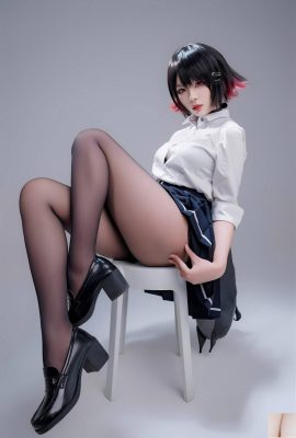 (Online collection) Welfare Girl Xuan Xiao Senior Sister “Shark Girl College Student” VIP exclusive (102P)