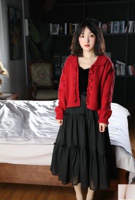 (Online collection) Little Dot – Black Dress of a Model in the Color (150P)