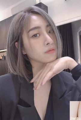 “a32612000” makes people feel overwhelmed? (10P)