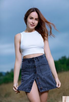 Annamalia – Take It Slow (108P)