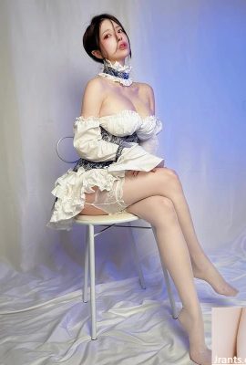 Big-eyed cute girl “Chuchu Chiba” has a superb figure that makes people think of it (10P)