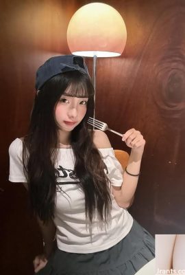 “Xu Ci” has pure and delicate facial features (10P)
