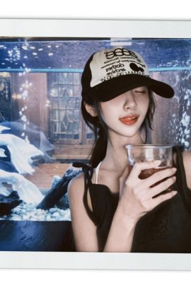 Blowing and shattering skin “Little Mushroom” to flirt with all men (11P)