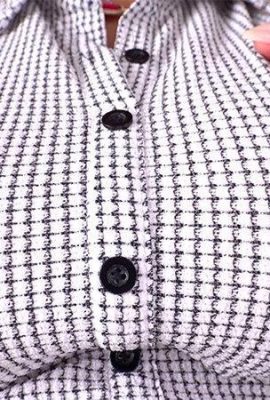 Yumi Shion: A beautiful L0li girl with a neat face utters erotic words and smugs with big breasts and big ass… (21P)