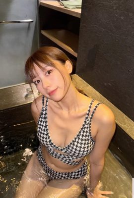 “Chen Muqing” is alluring with her full allure and a slight smile (10P)