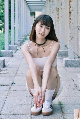 The temperamental school girl “Ting” has such sweet facial features who wouldn’t be tempted by it (10P)