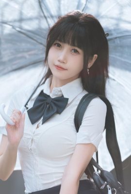 Not Dumb Cat – School Girl in Miniskirt Outdoors (59P)