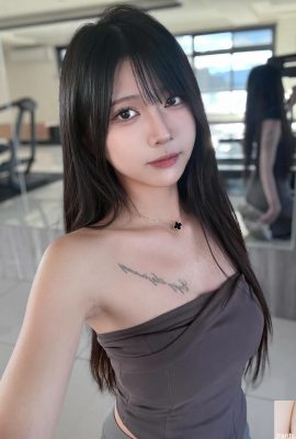 “Hitomi Kimi” hides infinite temptation under her sweet appearance (10P)