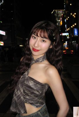 “Yuna Yuna” has a charming and sweet face and a sultry figure (10P)