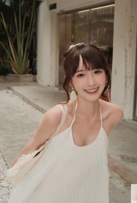 The charming beauty “Ke Zi” occupies your attention with her seductive eyes and round breasts (10P)