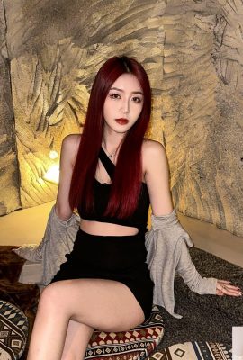 “Zoe Ruoyi” has beautiful breasts, fair skin and amazing skin (10P)