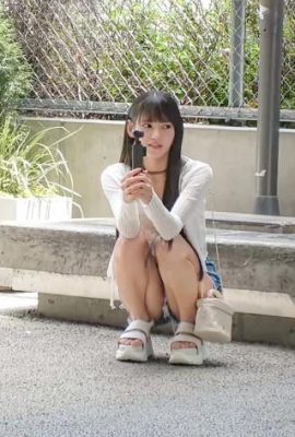 Hachikake Umi: Hachikake UMI reversely picks up an amateur male! Yakake Umi (13P)