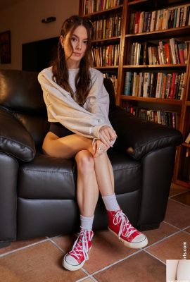 [WowGirls] Aug 07, 2025 – Liz Ocean – Reading Room Reverie [105P]