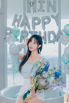 “Yu QingMin” has sweet and charming eyes, a hot figure that seduces people’s hearts (10P)