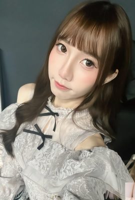 “Sora” shows a pure face and ecstatic figure (10P)