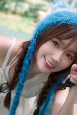 “Qiqi” has such great looks that people can’t stand the hot and deep groove exposed (10P)